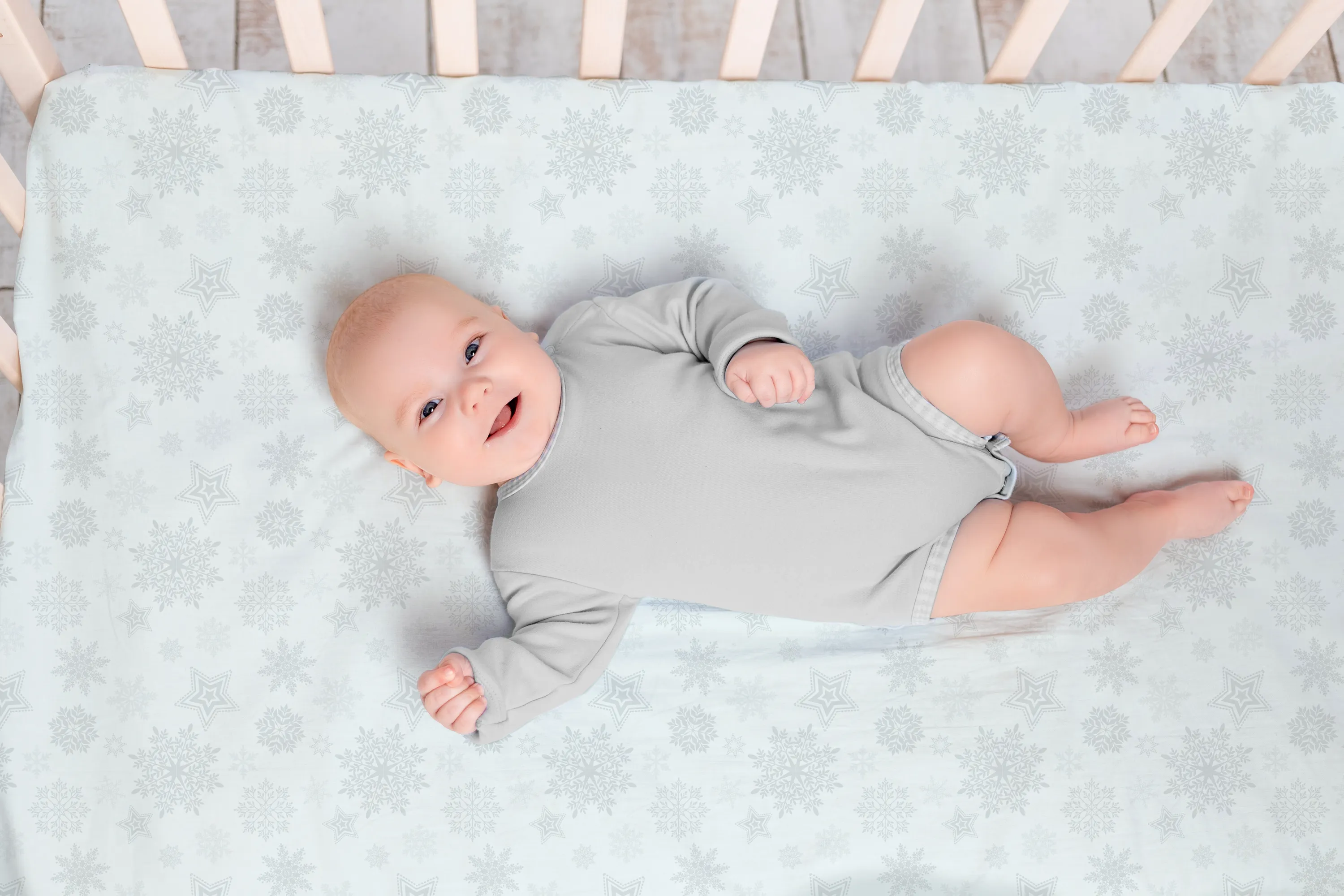 Falling Snowflakes Crib Sheet
