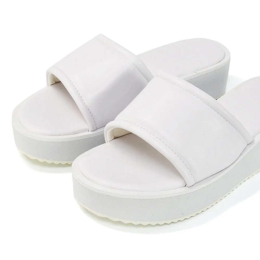 Julian Cleated Sole Slip on Flatform Sandal Slippers in Nude Synthetic Leather