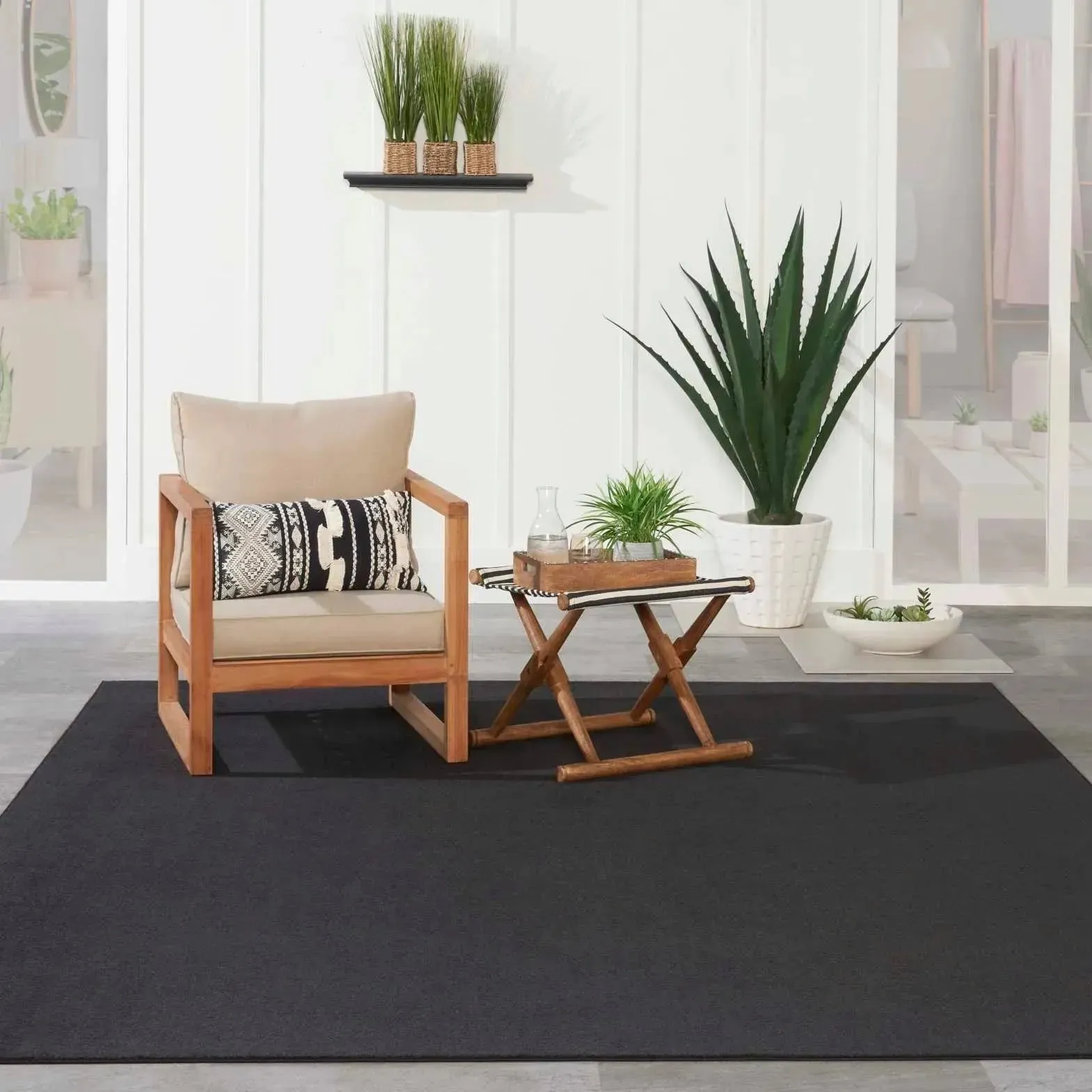 Nourison Essentials NRE01 Black Rug