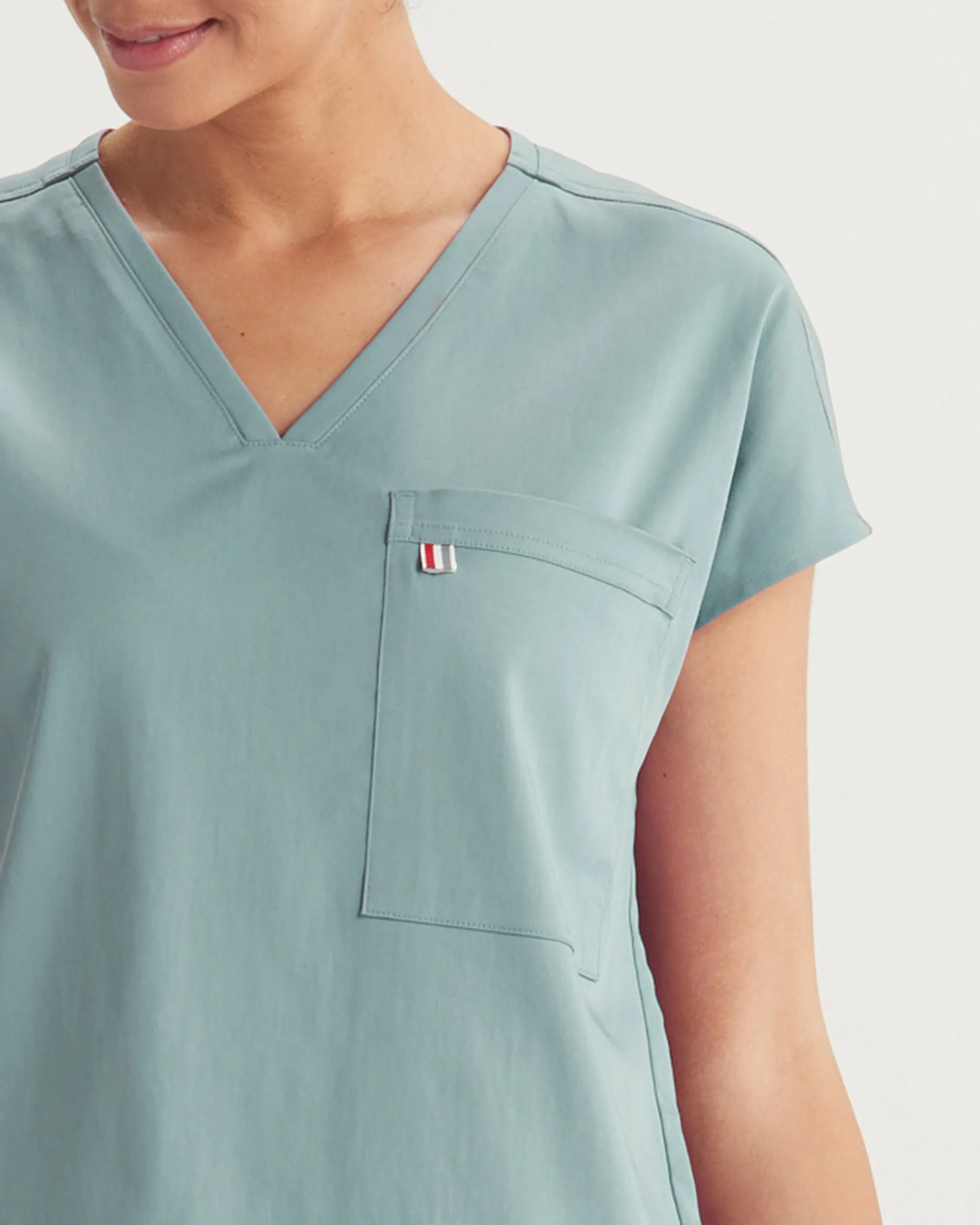 TENCEL™ Bell ‎ Relaxed Scrub Top